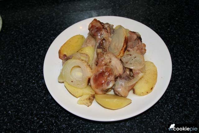 Рецепт запекания куриных окорочков с картофелем