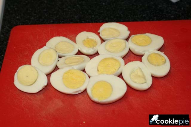 Фаршированные куриные яйца